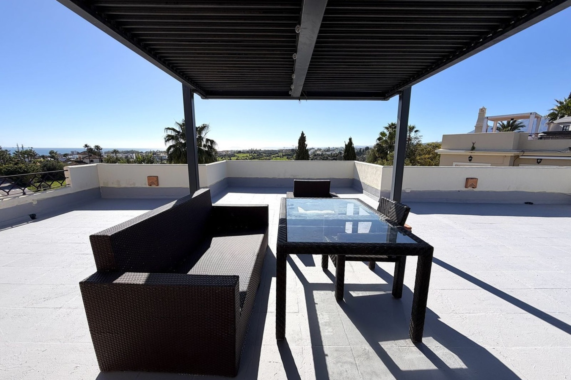 Resale - apartment - Estepona - Bel Air