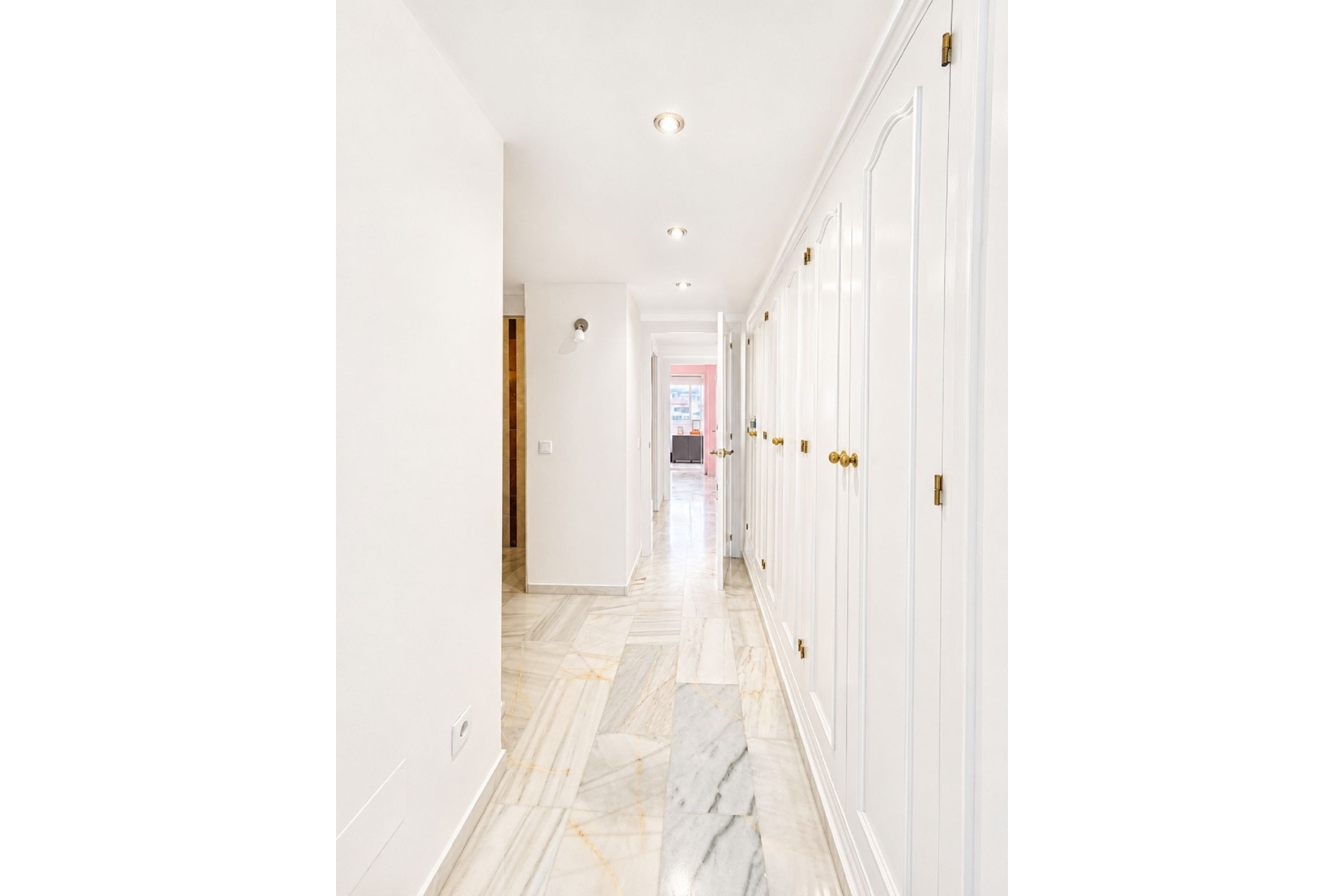 Resale - apartment - Estepona - Bel Air