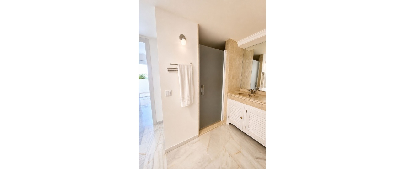 Resale - apartment - Estepona - Bel Air