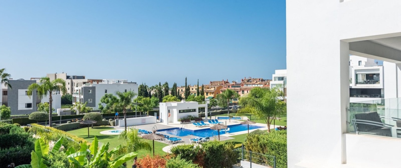 Resale - apartment - Estepona - Bel Air