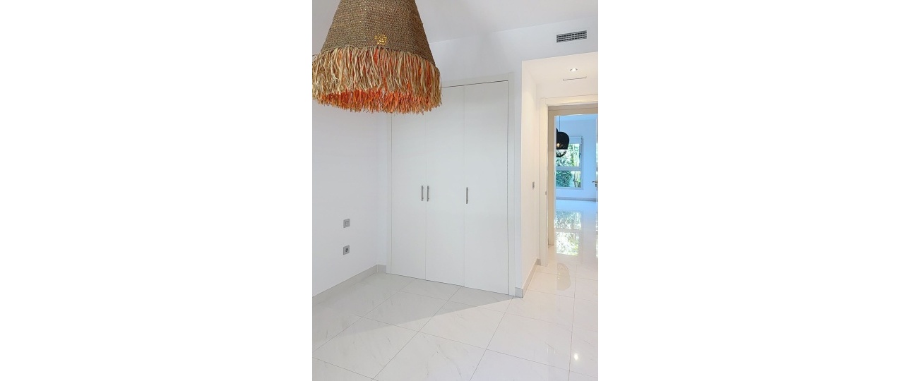 Resale - apartment - Estepona - Bel Air