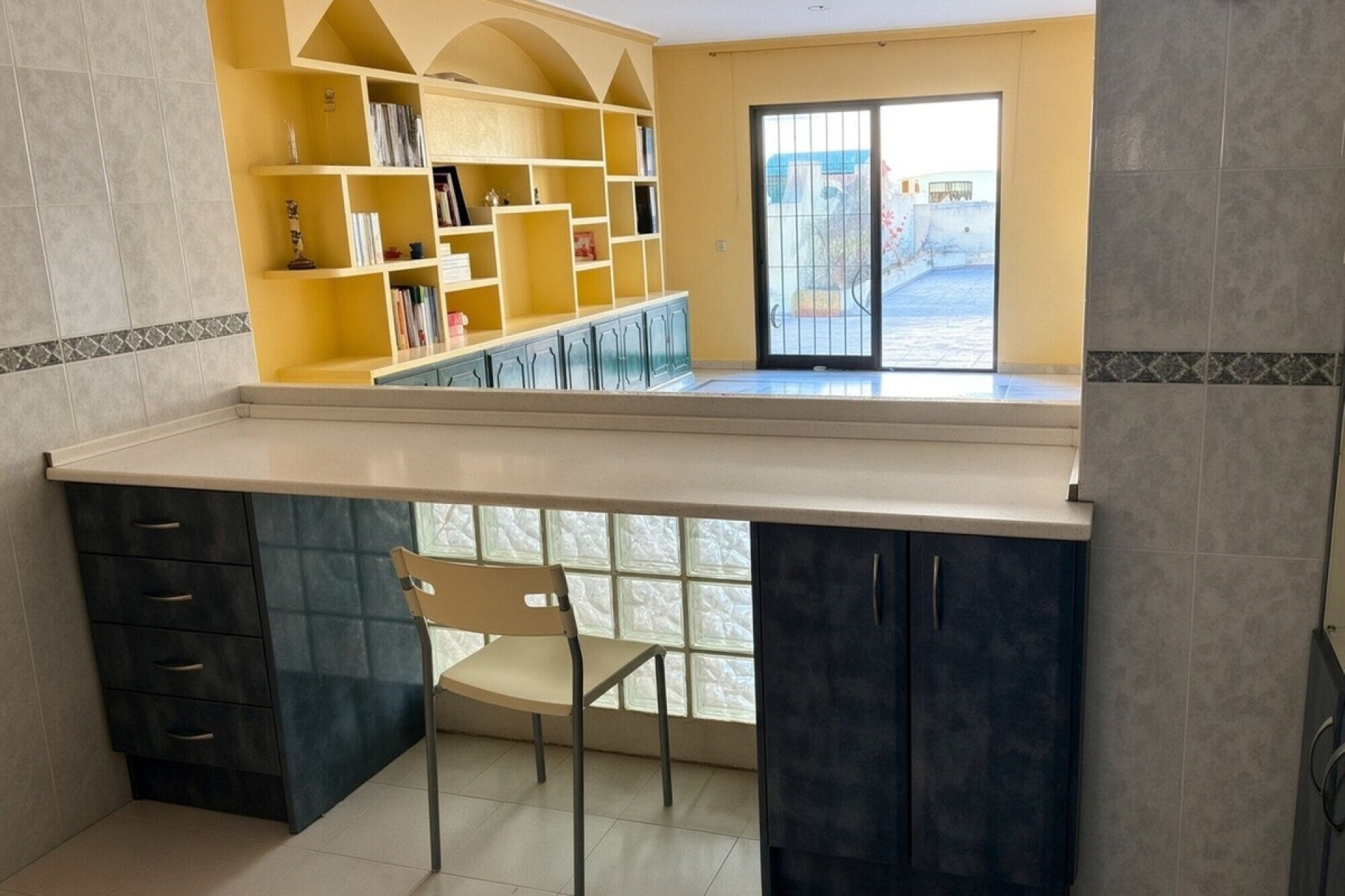 Resale - apartment - Estepona - Bel Air