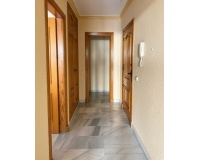 Resale - apartment - Estepona - Bel Air