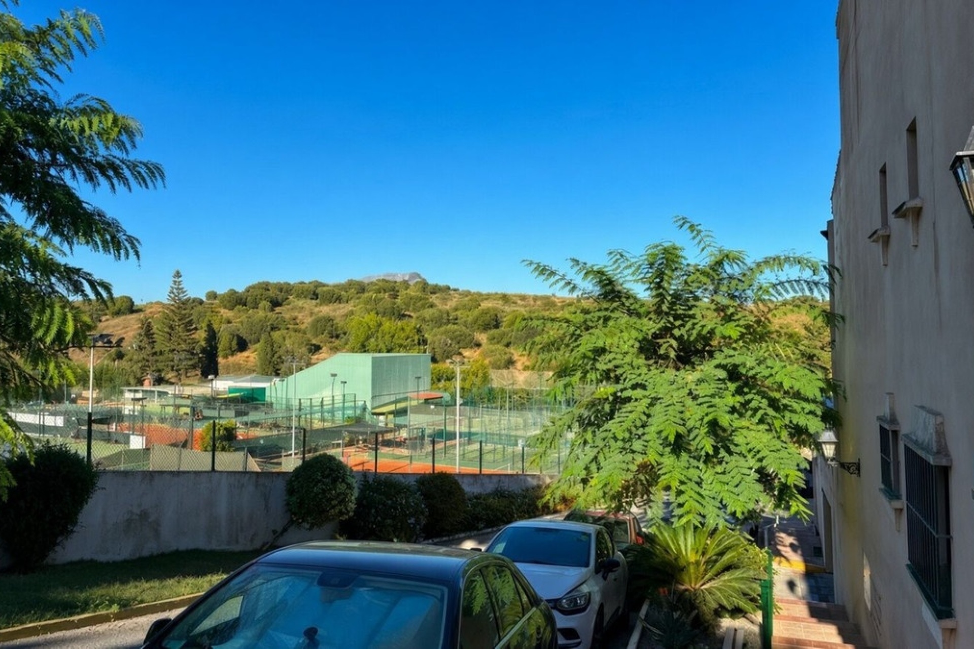 Resale - apartment - Estepona - Bel Air