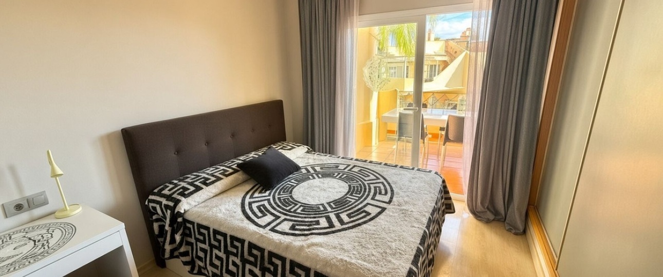 Resale - apartment - Estepona - Bel Air