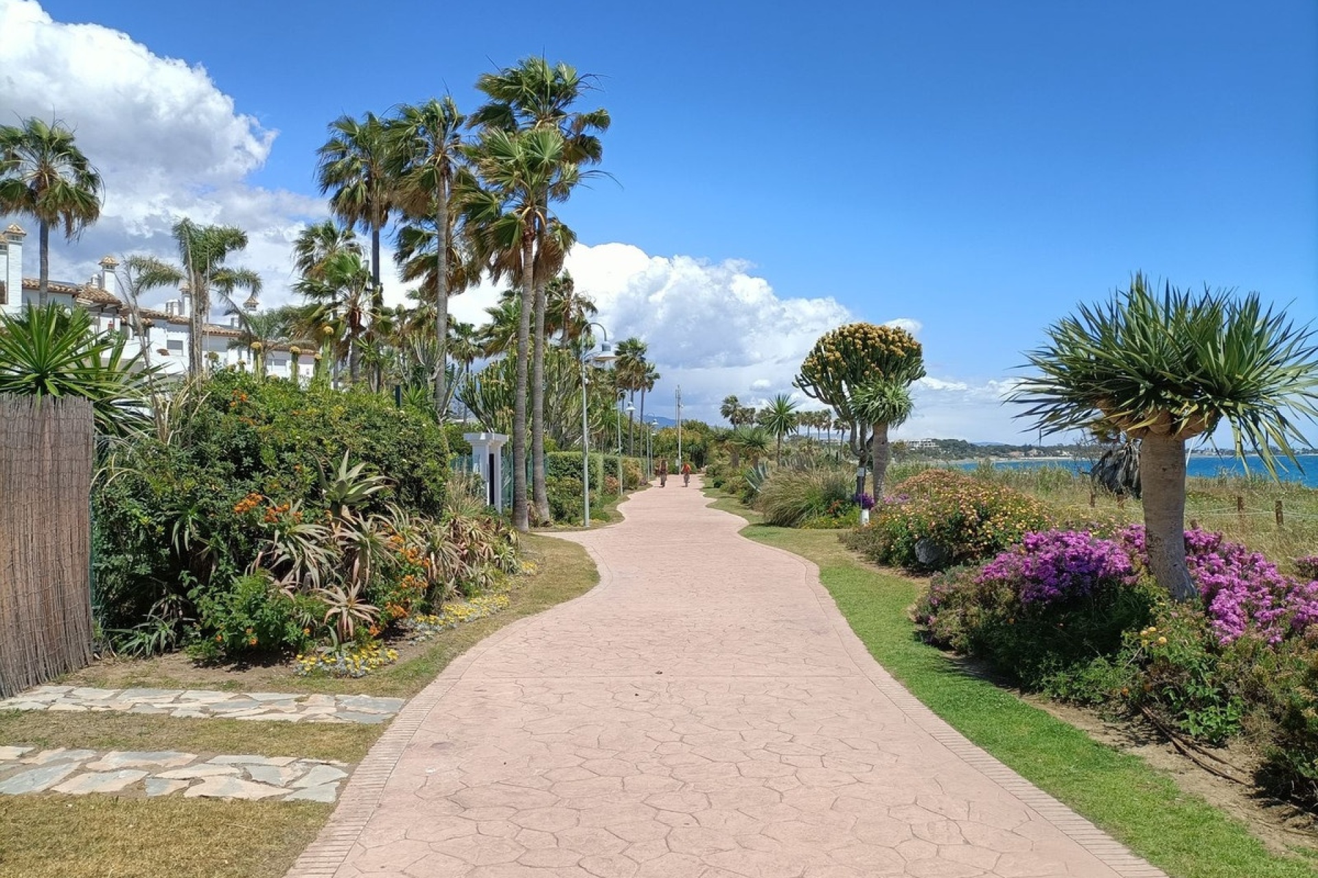 Resale - apartment - Estepona - Bel Air