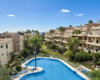 Resale - apartment - Estepona - Bel Air