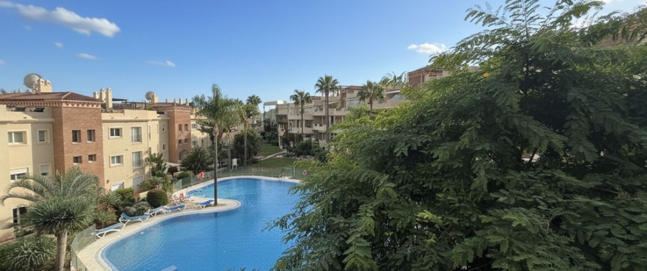 Resale - apartment - Estepona - Bel Air