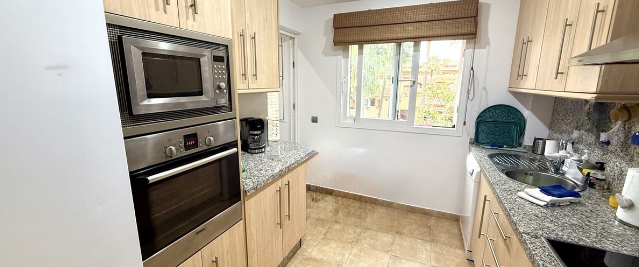 Resale - apartment - Estepona - Bel Air