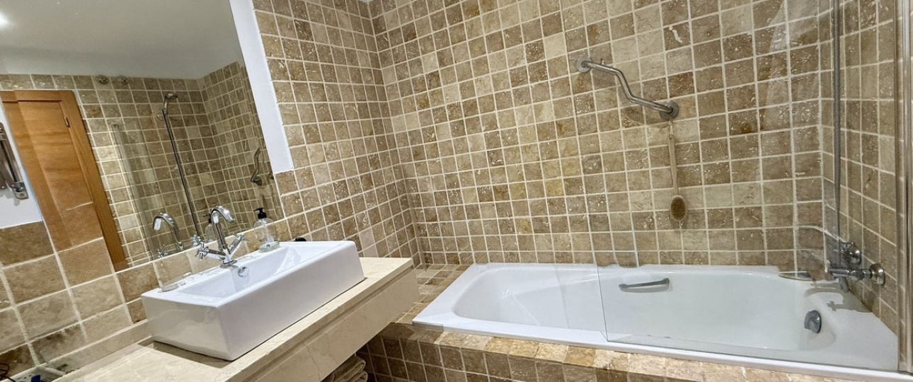 Resale - apartment - Estepona - Bel Air