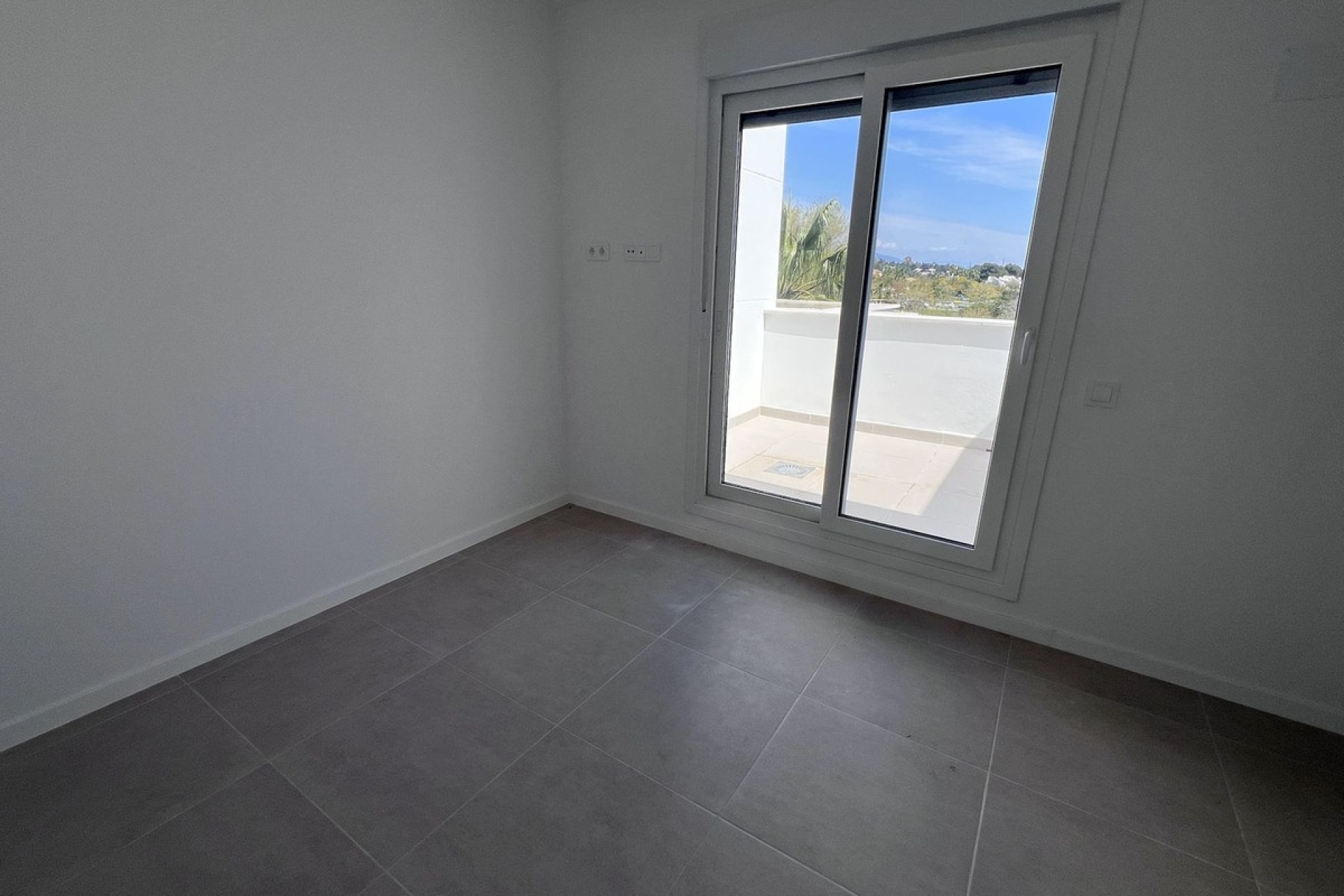 Resale - apartment - Estepona - Bel Air