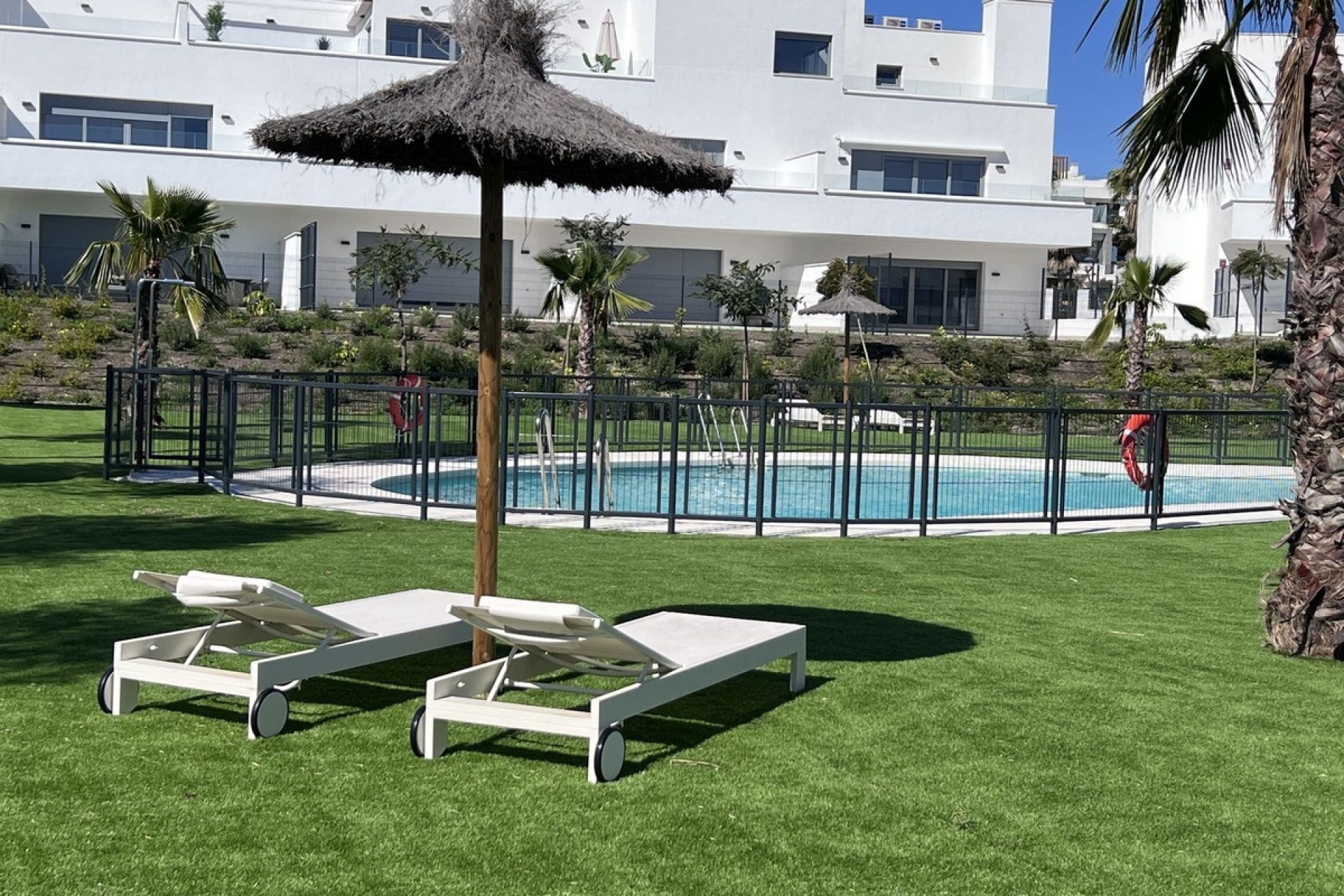 Resale - apartment - Estepona - Bel Air