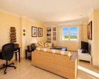 Resale - apartment - Estepona - Bel Air