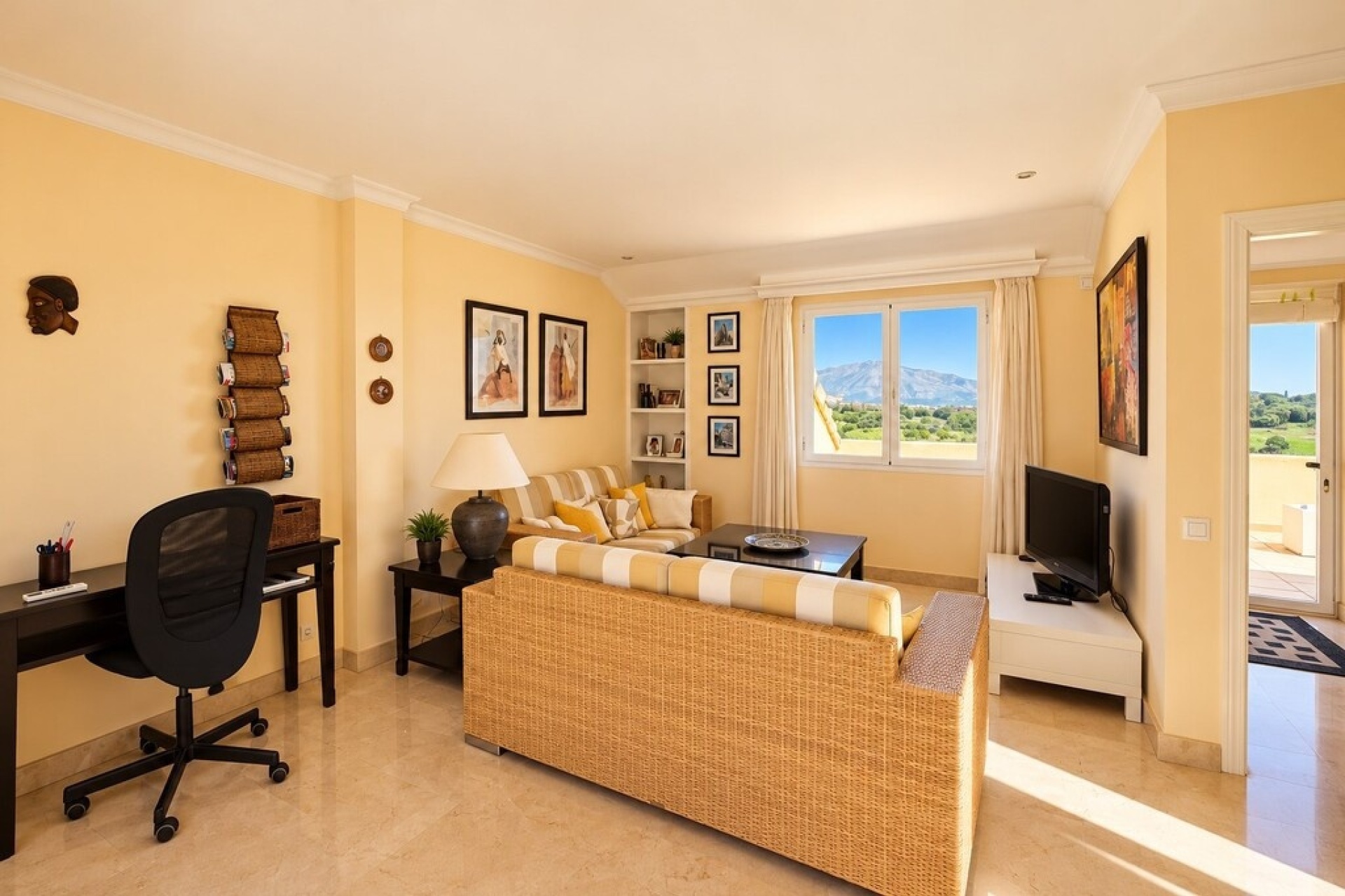 Resale - apartment - Estepona - Bel Air