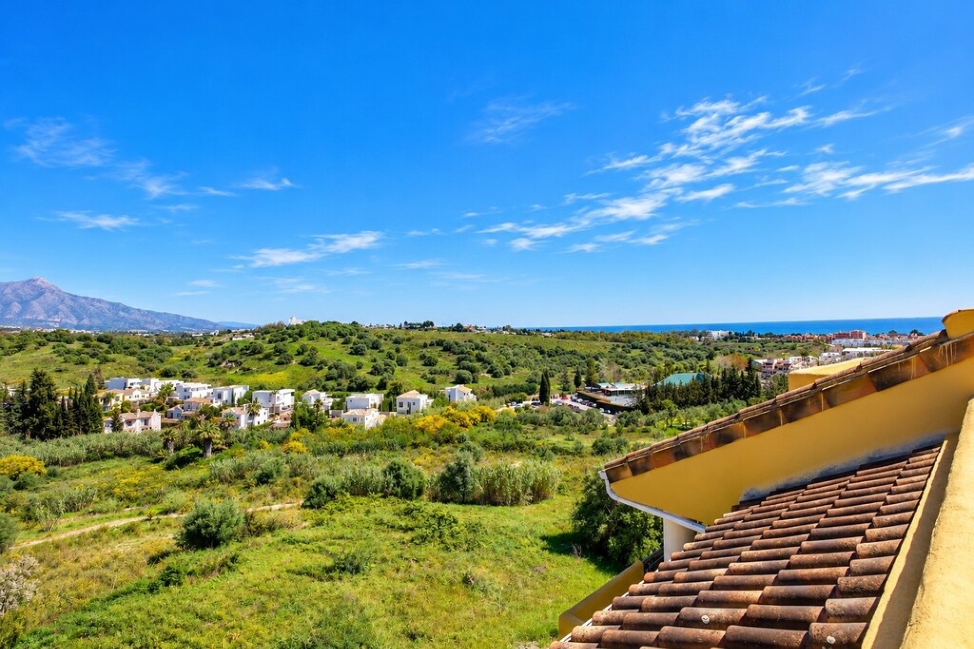 Resale - apartment - Estepona - Bel Air