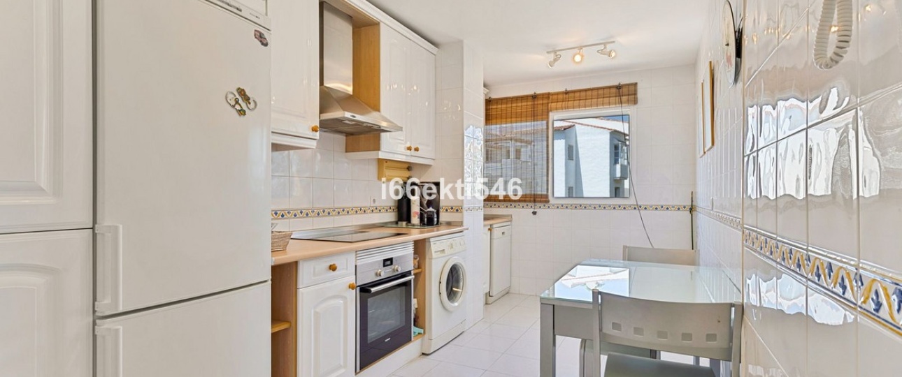 Resale - apartment - Estepona - Bel Air
