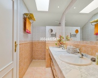 Resale - apartment - Estepona - Bel Air