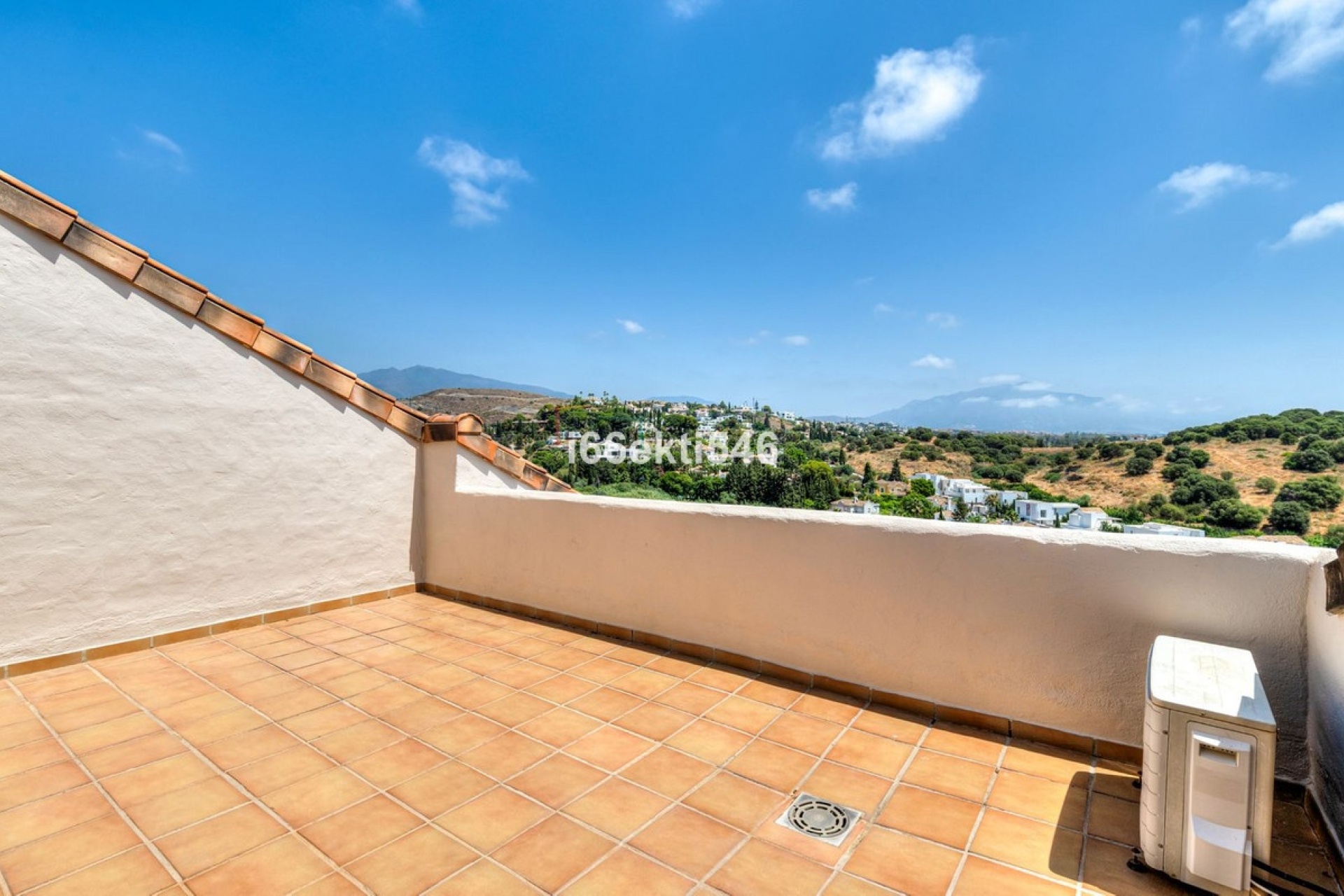 Resale - apartment - Estepona - Bel Air