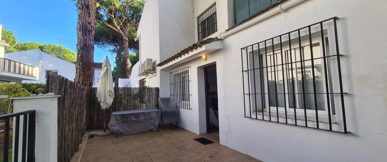 Resale - apartment - Estepona - Benamara