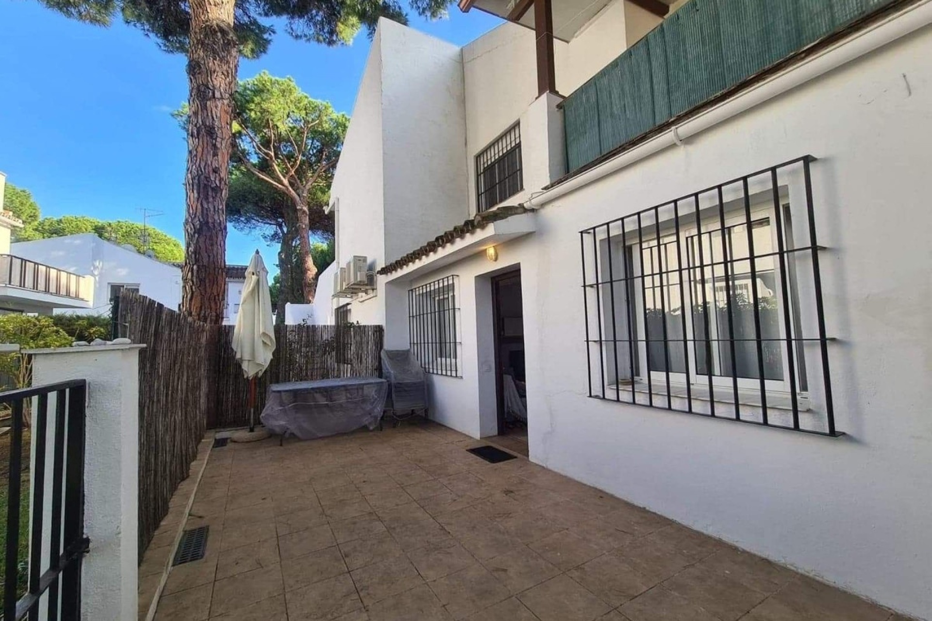 Resale - apartment - Estepona - Benamara