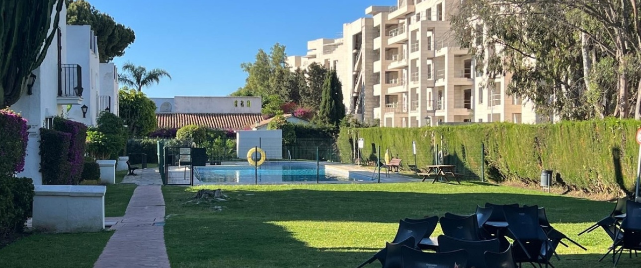 Resale - apartment - Estepona - Benamara