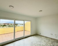 Resale - apartment - Estepona - Cancelada