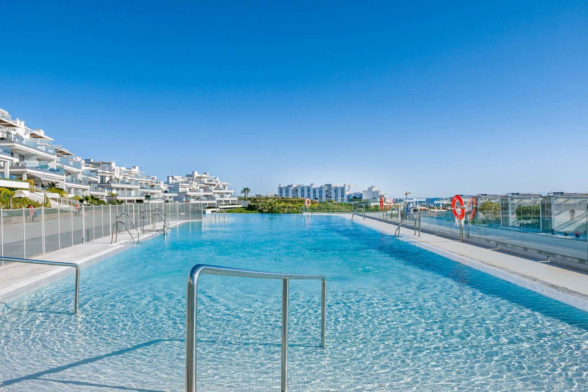 Resale - apartment - Estepona - Cancelada