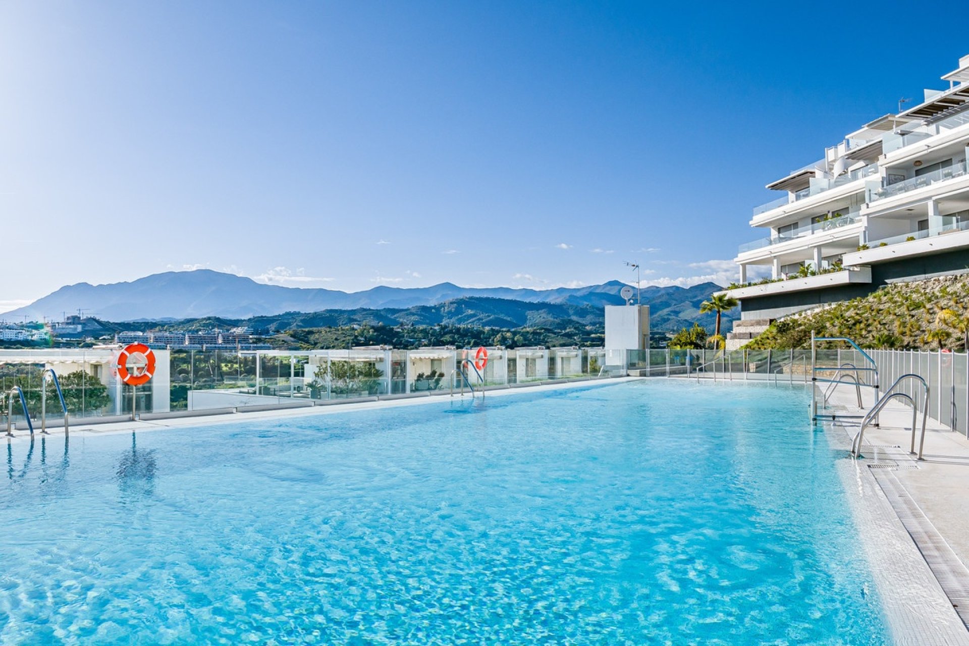 Resale - apartment - Estepona - Cancelada
