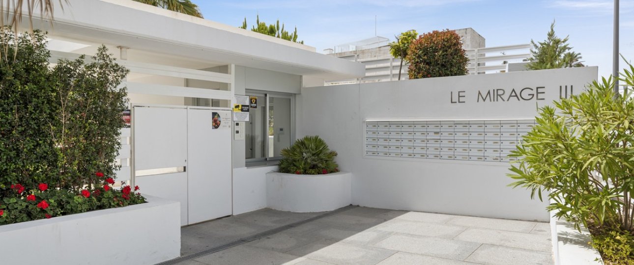 Resale - apartment - Estepona - Cancelada