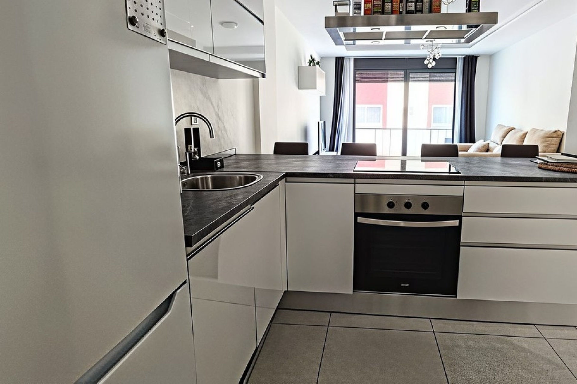 Resale - apartment - Estepona - Cancelada