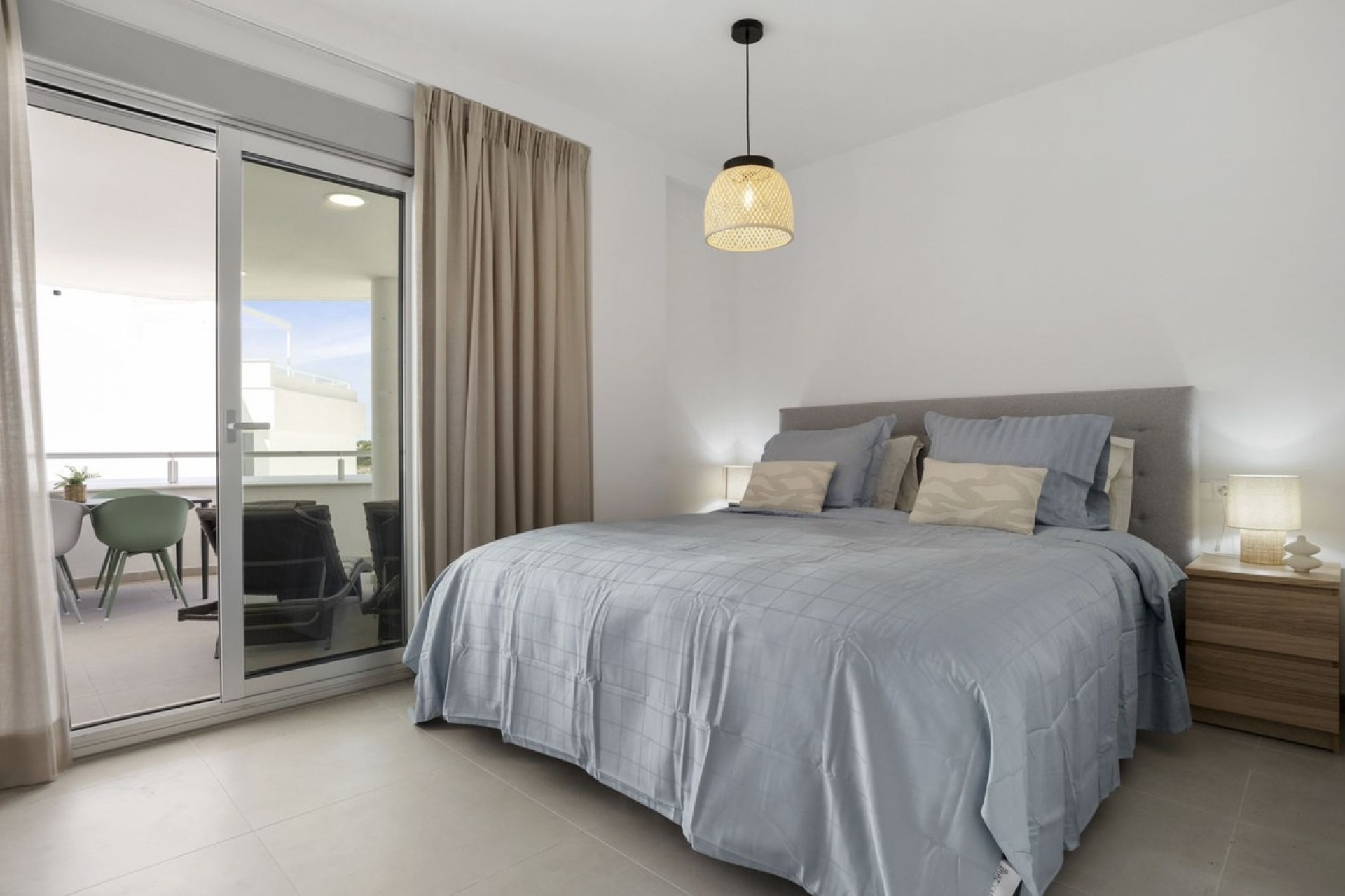 Resale - apartment - Estepona - Cancelada