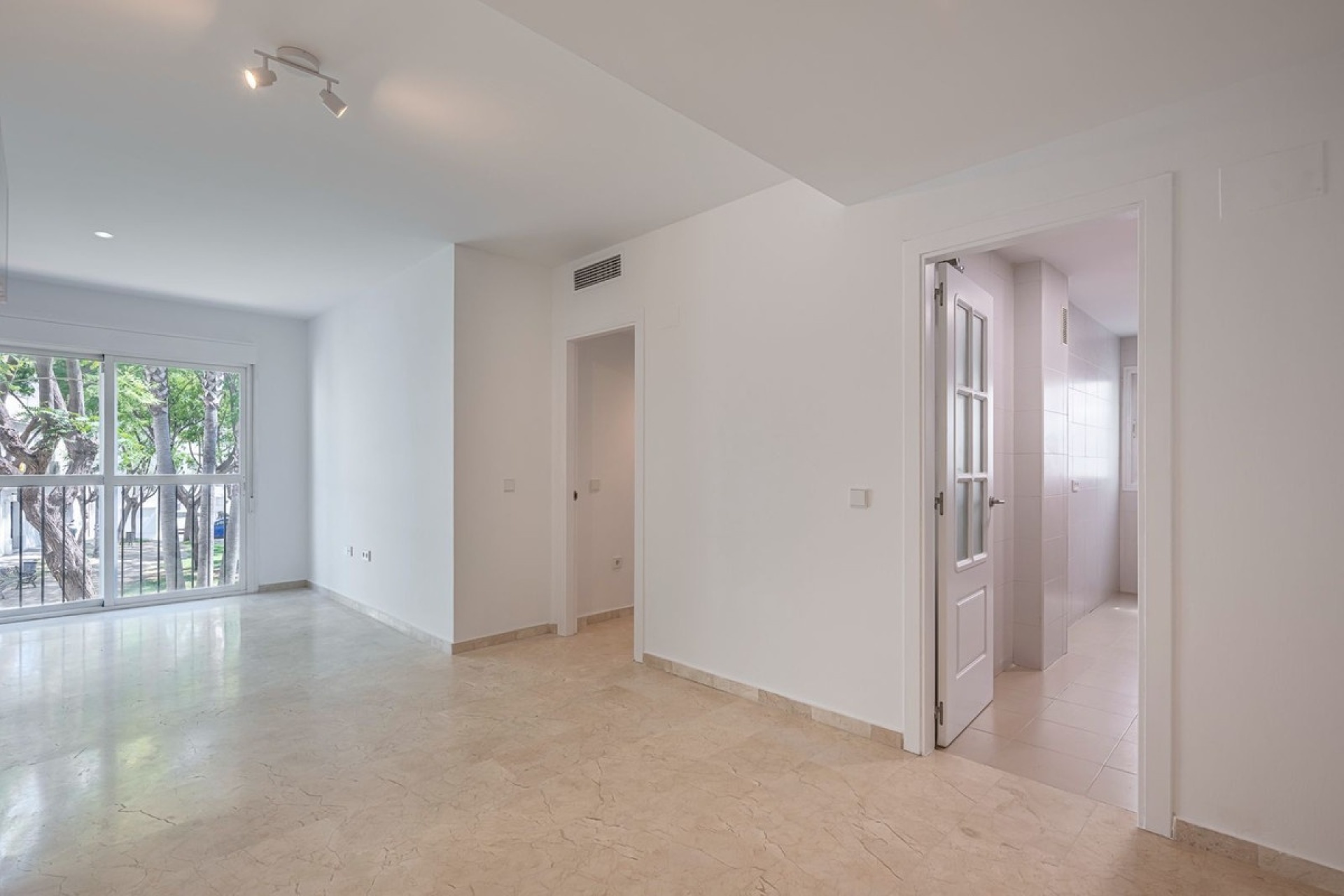 Resale - apartment - Estepona - Cancelada