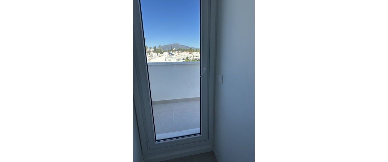 Resale - apartment - Estepona - Cancelada
