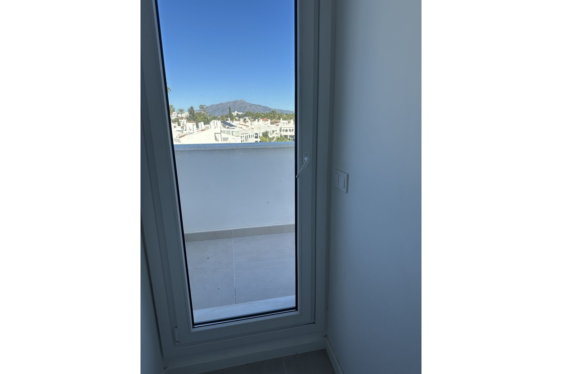 Resale - apartment - Estepona - Cancelada