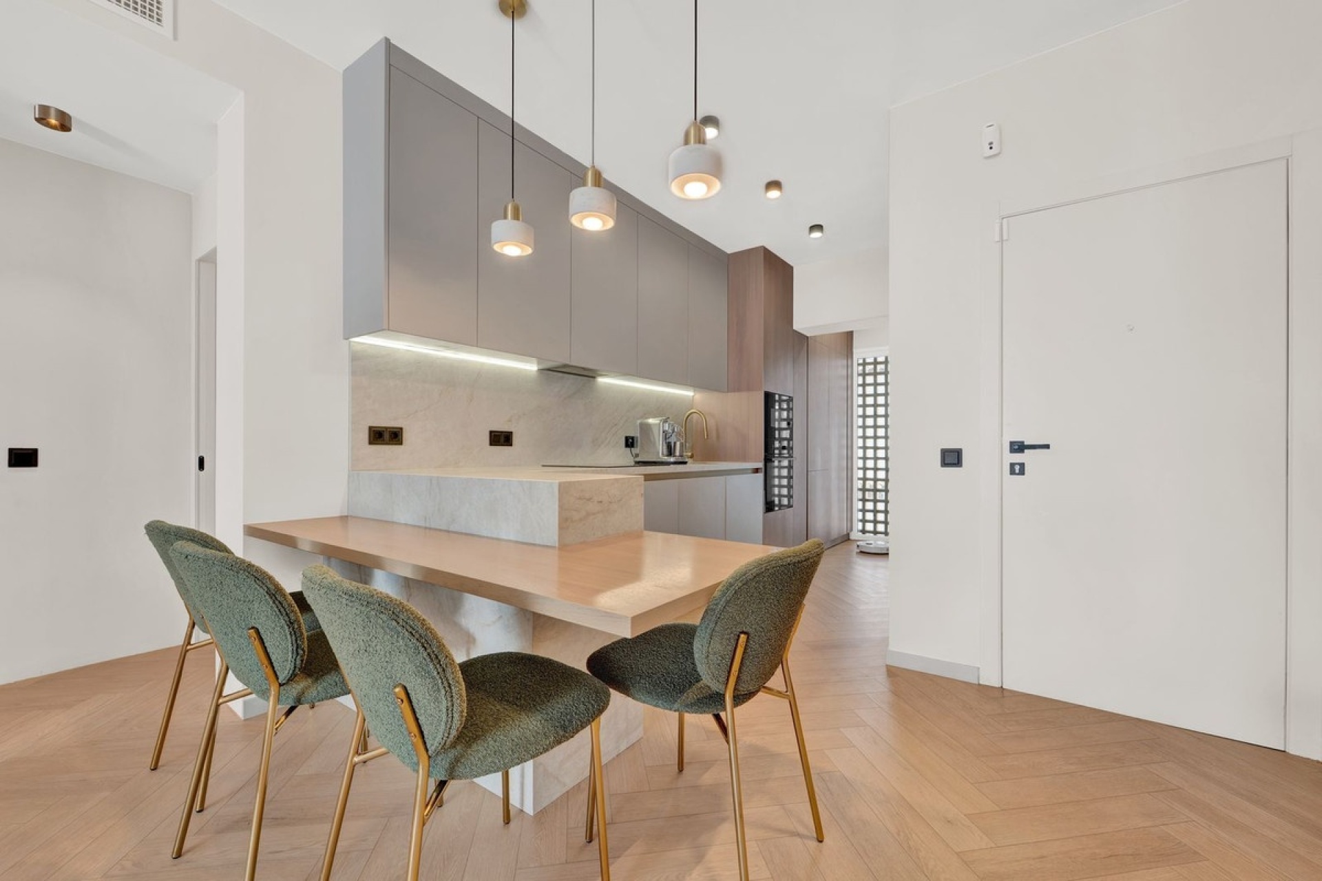 Resale - apartment - Estepona - Cancelada