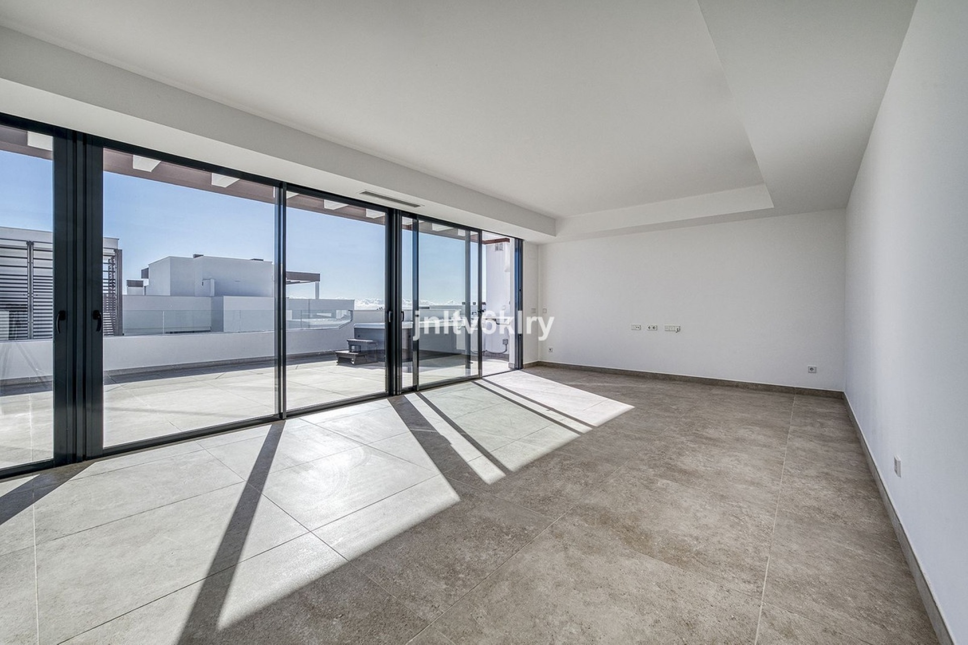 Resale - apartment - Estepona - Cancelada