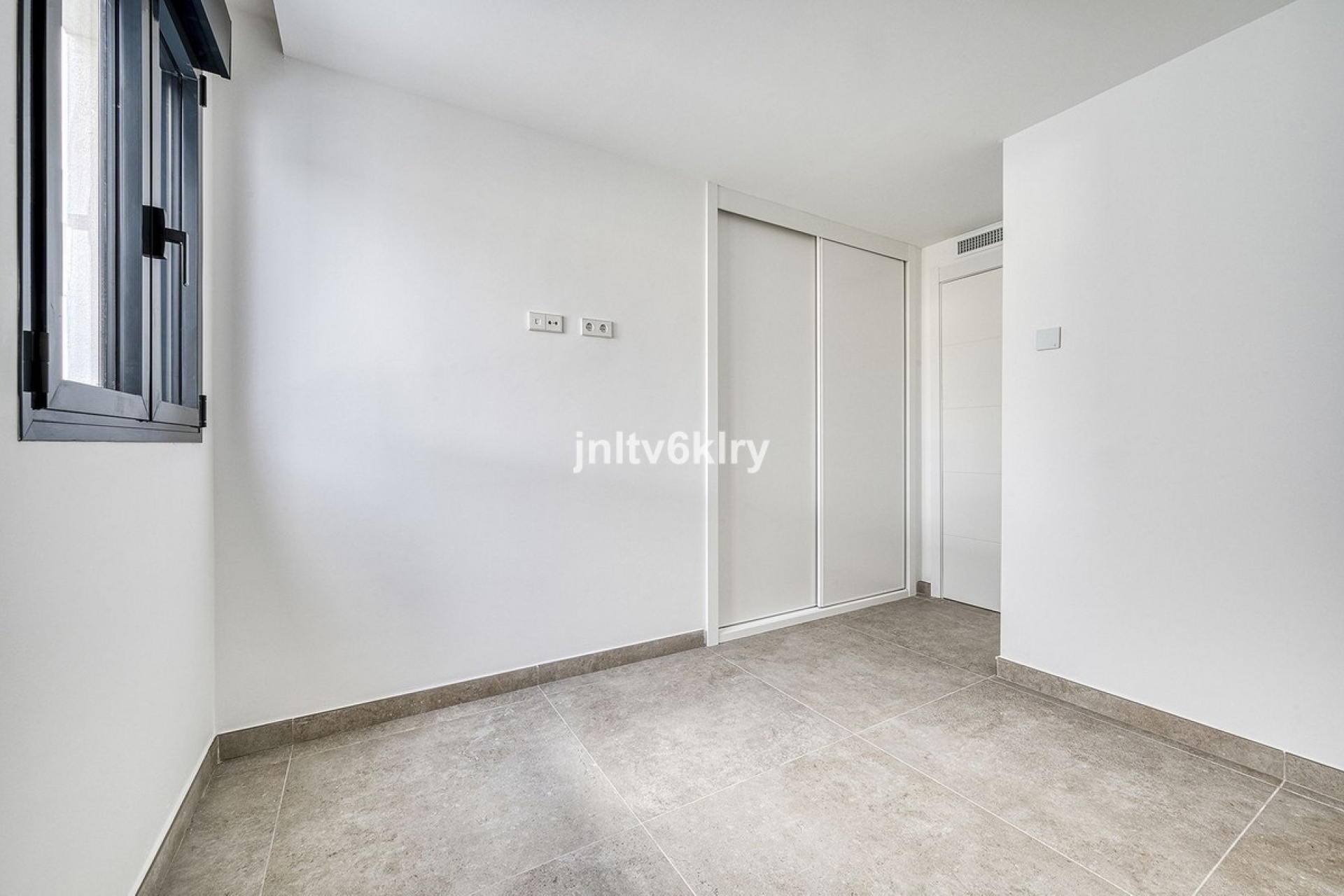 Resale - apartment - Estepona - Cancelada