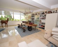 Resale - apartment - Estepona - Costalita