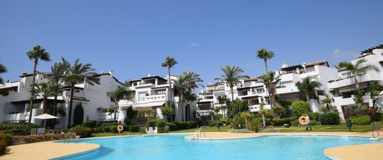 Resale - apartment - Estepona - Costalita