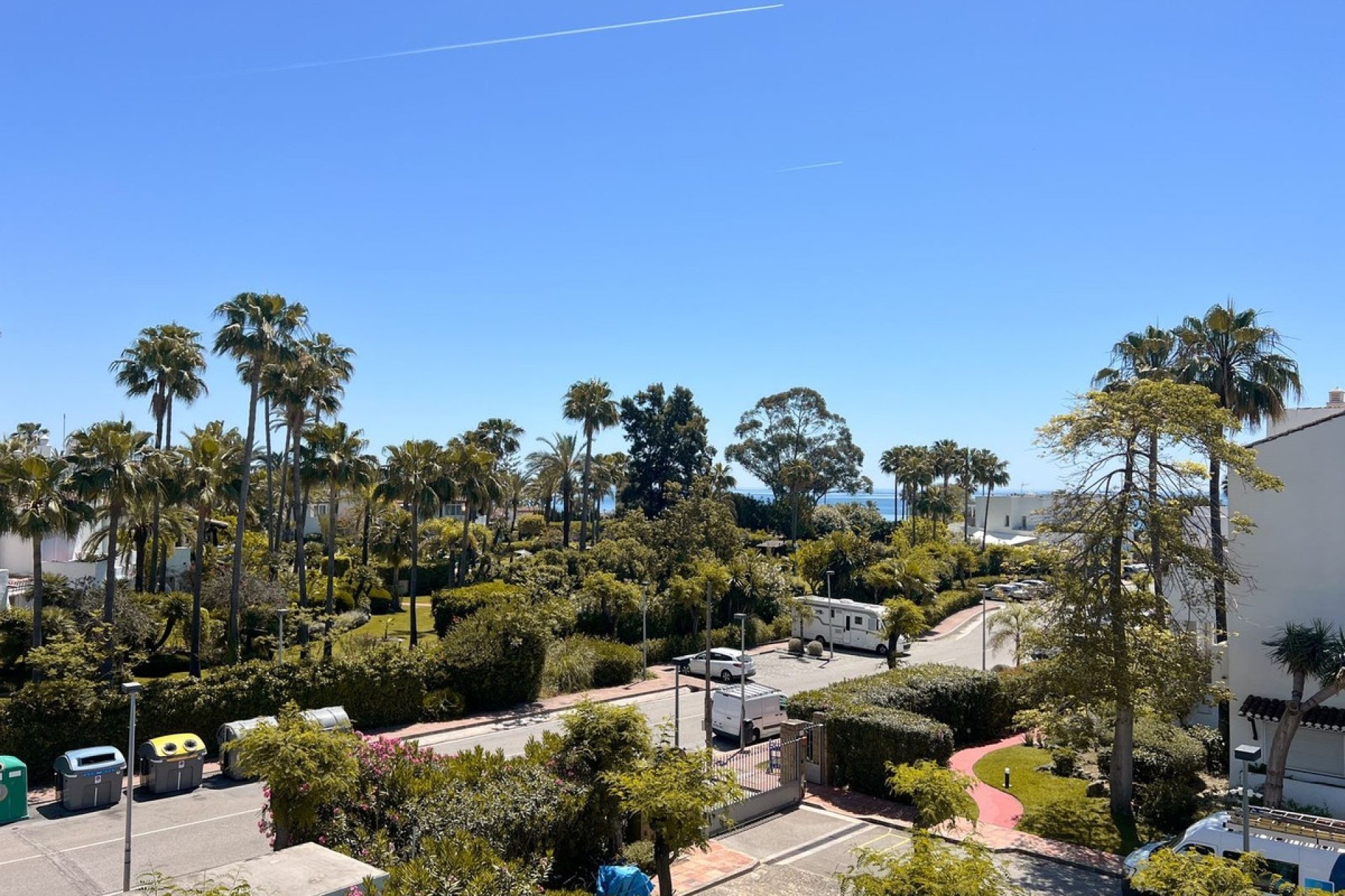 Resale - apartment - Estepona - Costalita
