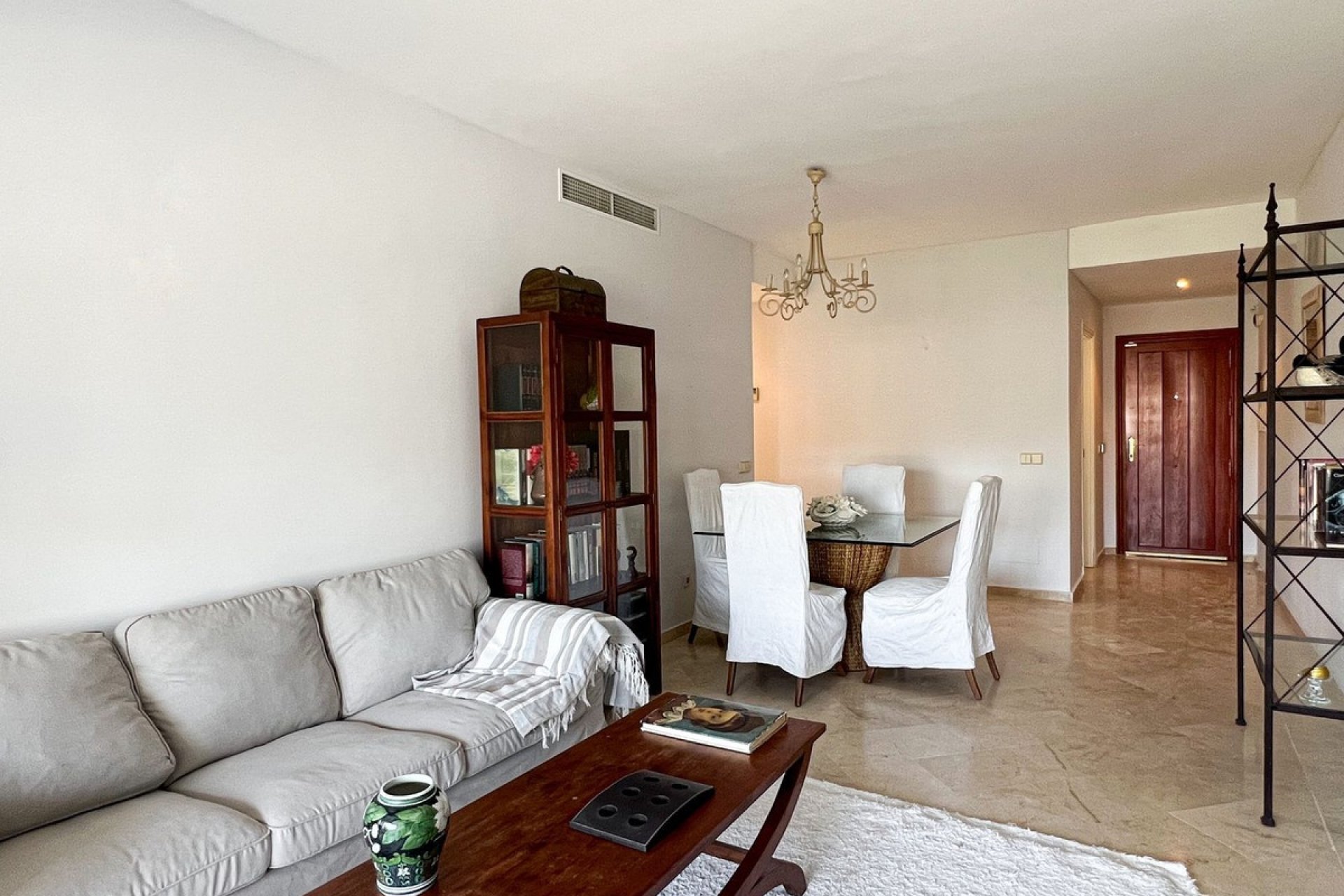 Resale - apartment - Estepona - Costalita