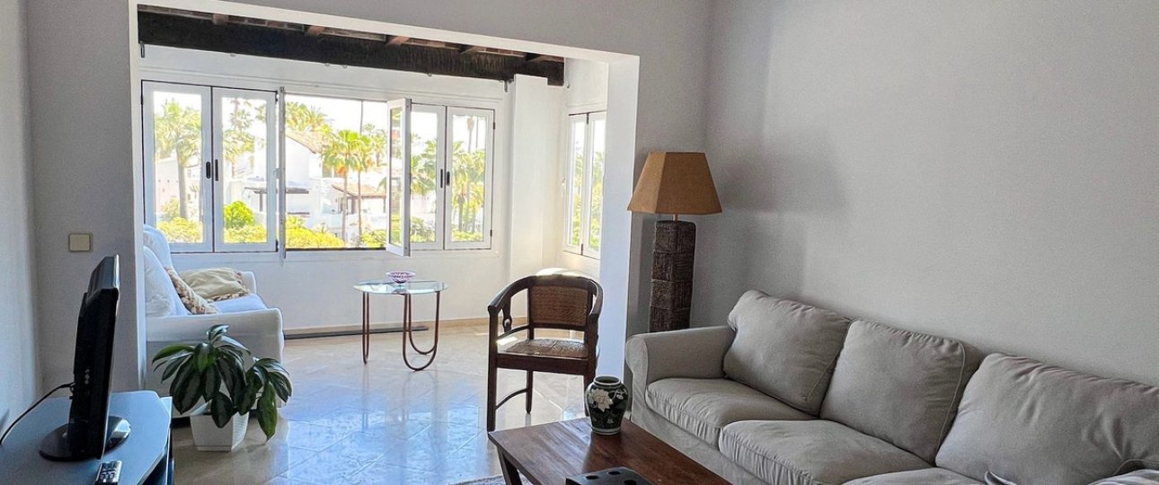 Resale - apartment - Estepona - Costalita