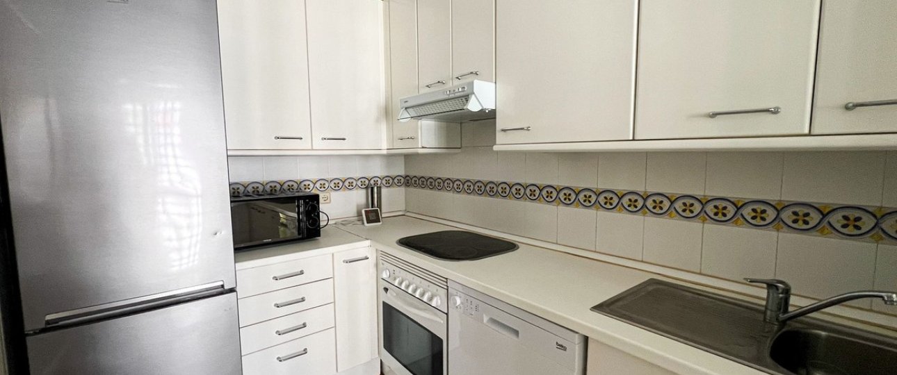 Resale - apartment - Estepona - Costalita