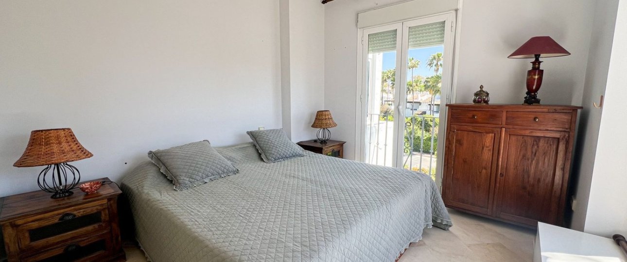 Resale - apartment - Estepona - Costalita
