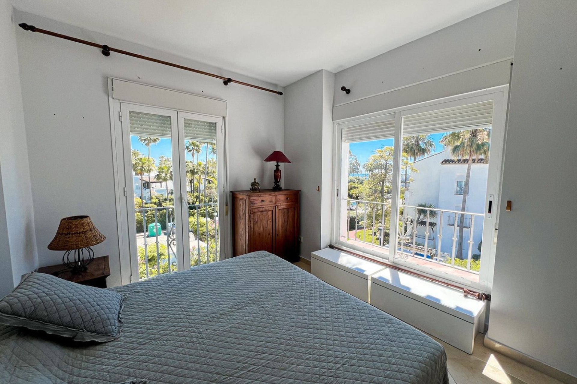 Resale - apartment - Estepona - Costalita