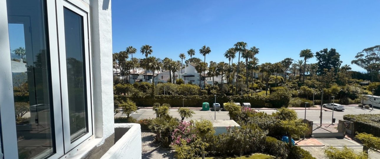 Resale - apartment - Estepona - Costalita