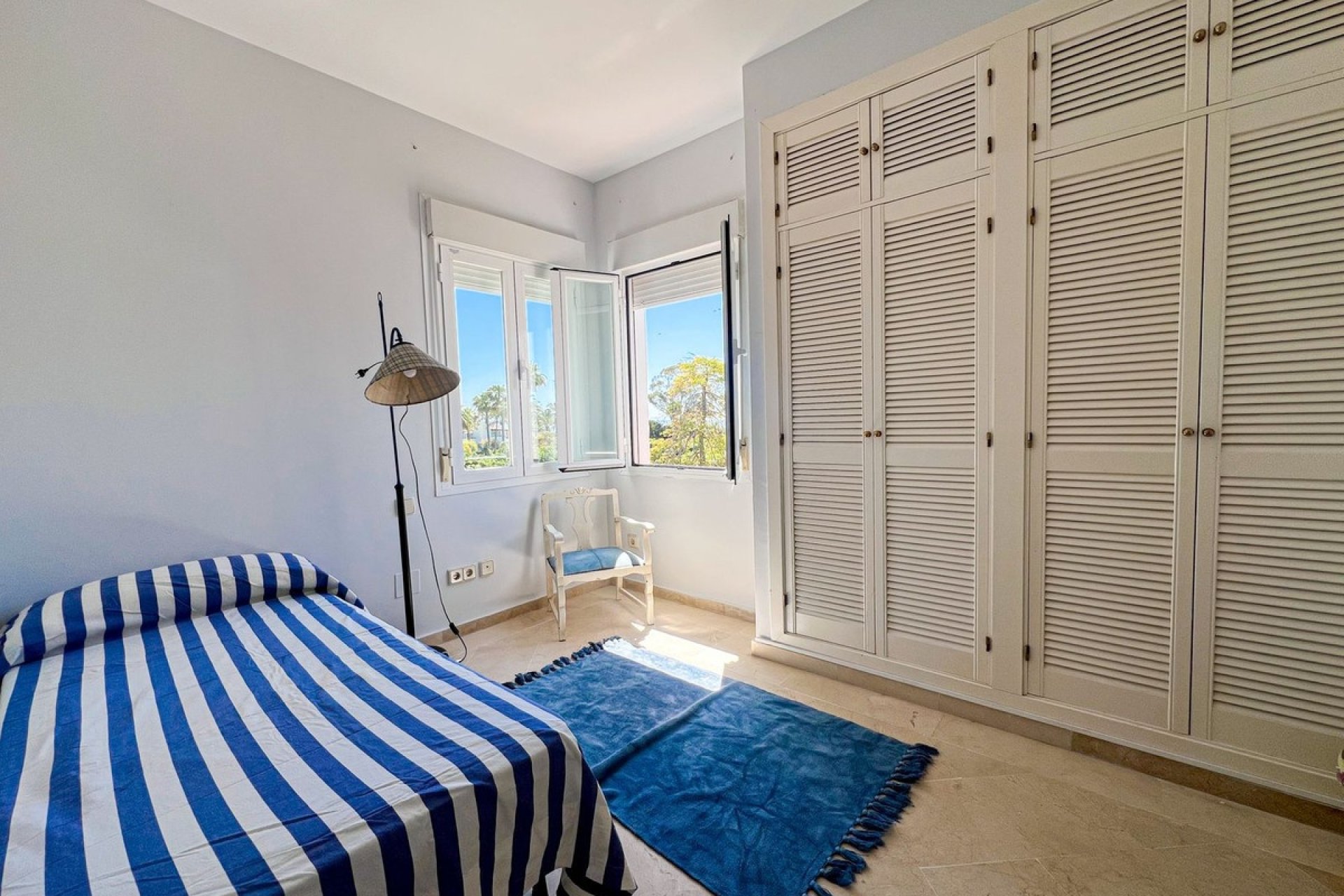 Resale - apartment - Estepona - Costalita