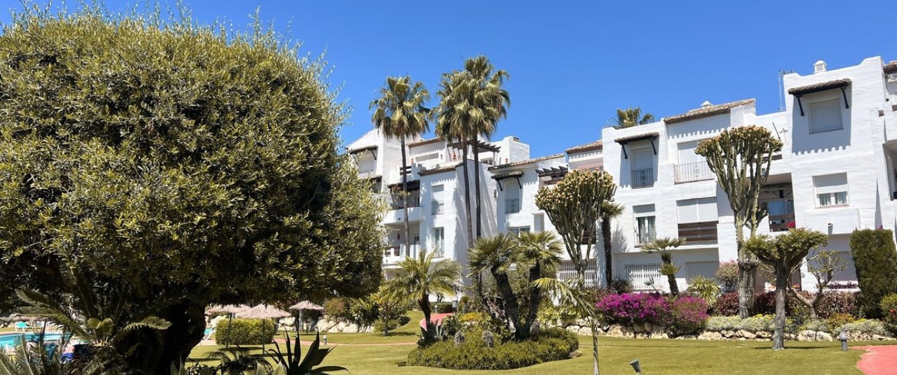 Resale - apartment - Estepona - Costalita