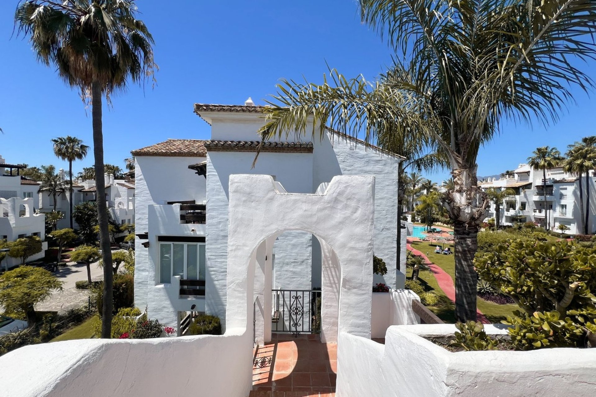 Resale - apartment - Estepona - Costalita
