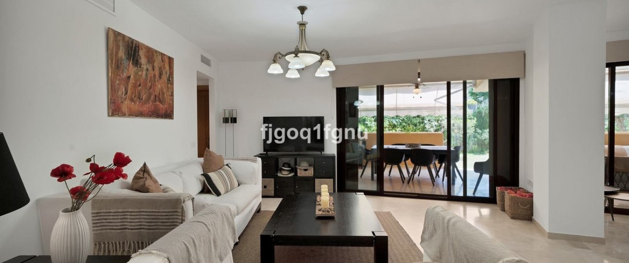 Resale - apartment - Estepona - Costalita